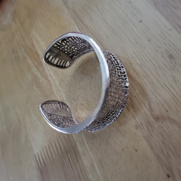 Silpada 925 Sterling Silver Cuff Bracelet Mesh Design - Picture 4 of 9